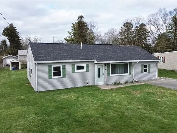 39 Elmhurst Circle, Auburn, NY 13021