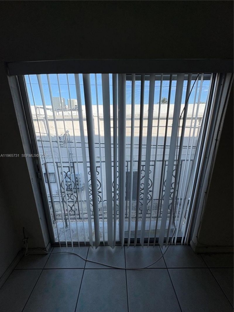 16215 NE 18th Ct, Unit 202, North Miami Beach, FL 33162 Photo