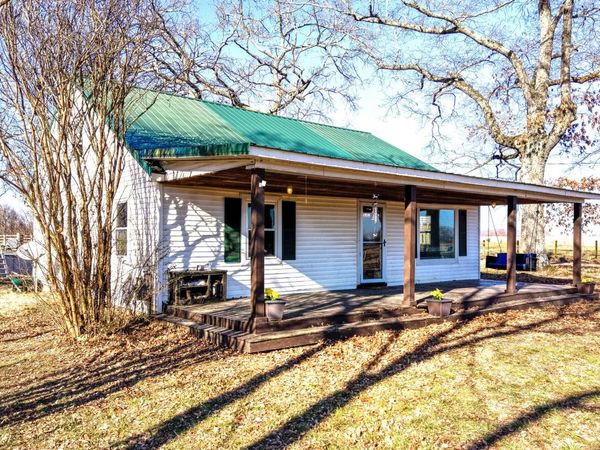 135 Campbellsville Pike, Ethridge, TN 38456