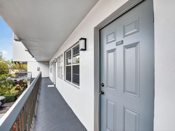 9500 SW 3rd Street, Unit 213, Boca Raton, FL 33428