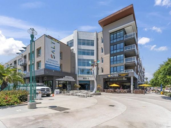 355 N Cleveland Street, Unit 405, Oceanside, CA 92054