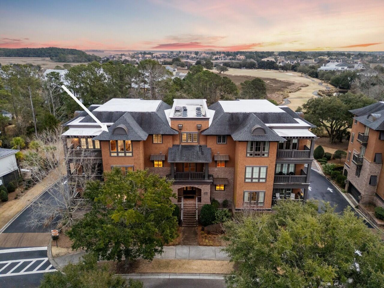 250 Island Park Drive Charleston, SC 29492