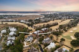 250 Island Park Drive photo 4