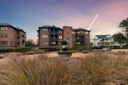 250 Island Park Drive photo 4