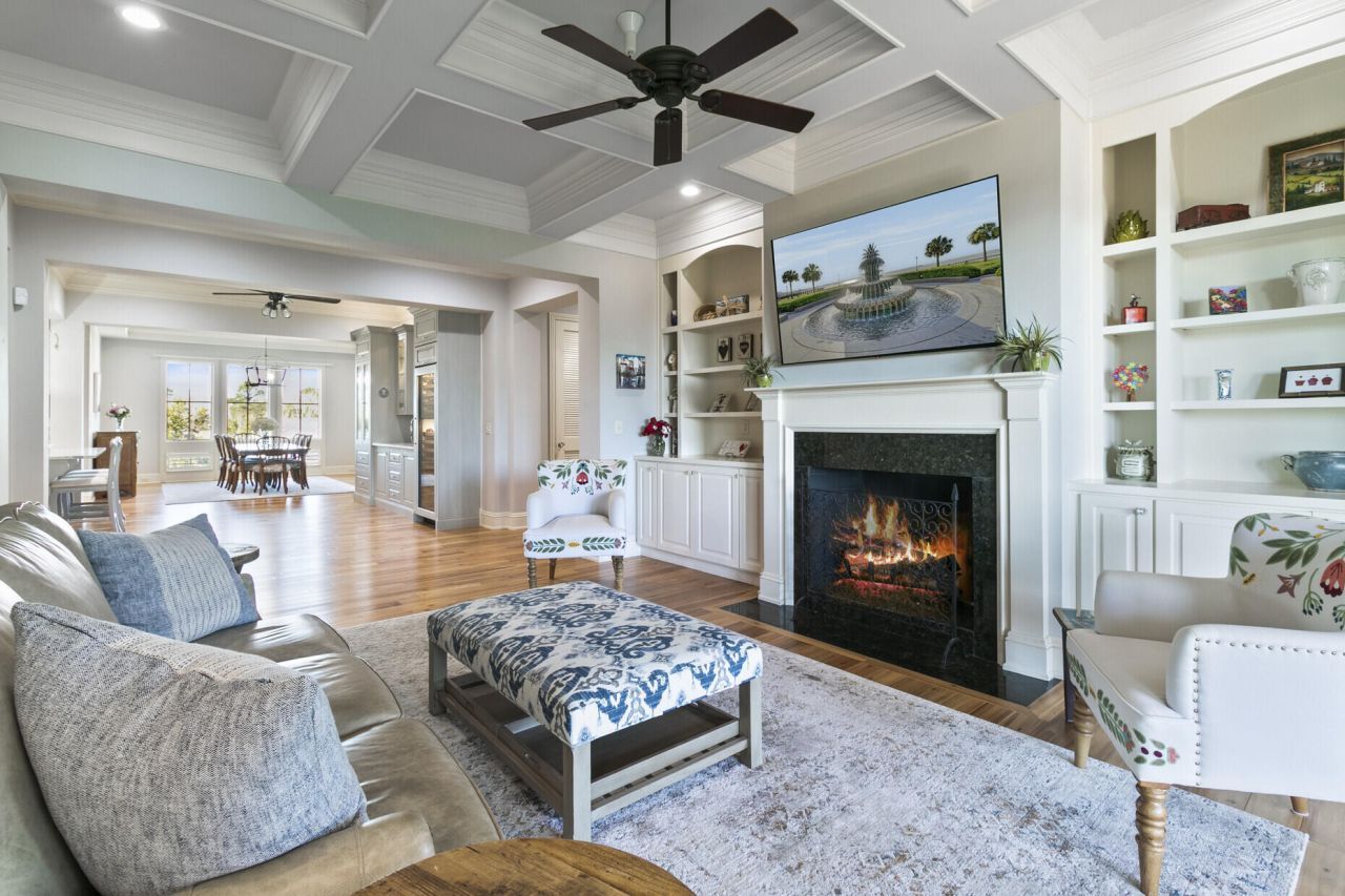 250 Island Park Drive Photo 8