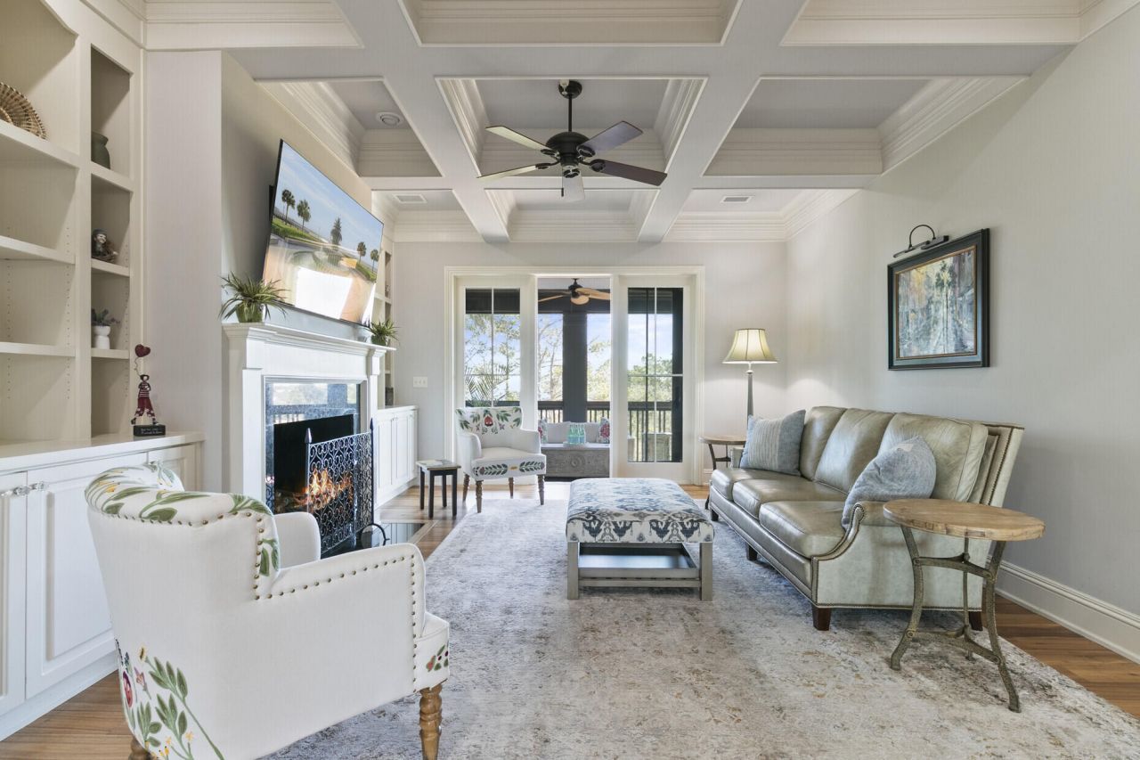 250 Island Park Drive Photo 9