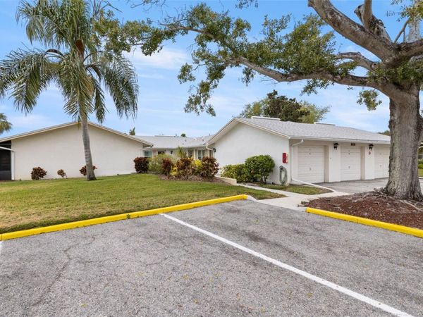 3143 37TH LANE S, Unit B, ST PETERSBURG, FL 33711