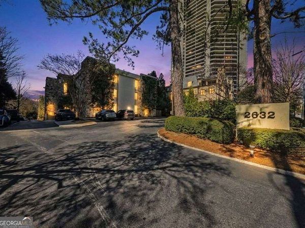 2632 Peachtree Road NW, Unit 304B, Atlanta, GA 30305