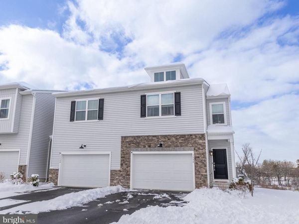 7536 CLAYTON AVENUE, COOPERSBURG, PA 18036