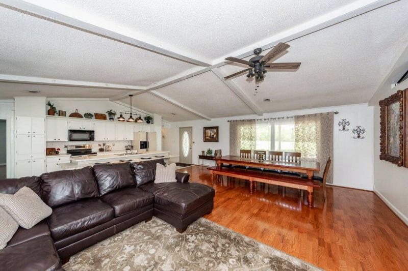 113 Grandview Court Photo 10