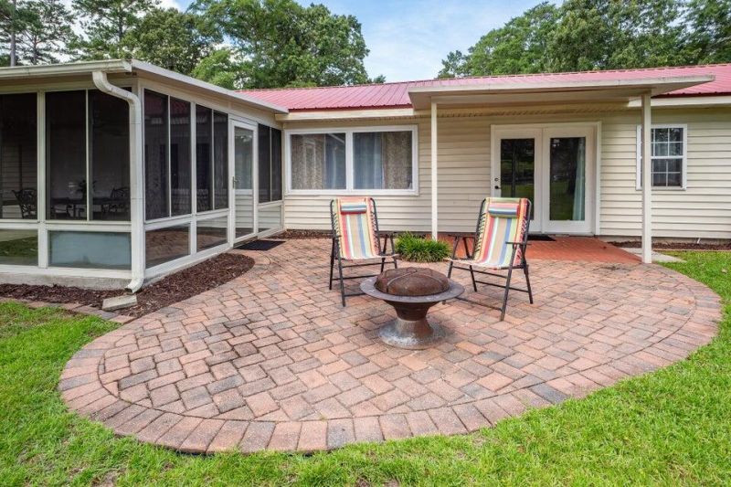 113 Grandview Court Photo 17