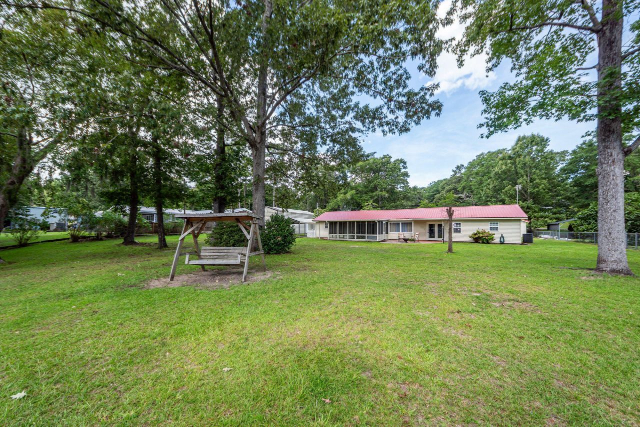 113 Grandview Court Photo 18