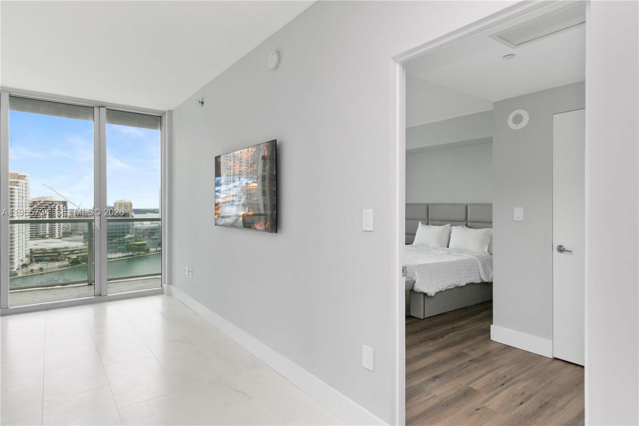 500 Brickell Ave, Unit 1801, Miami, FL 33131 Photo