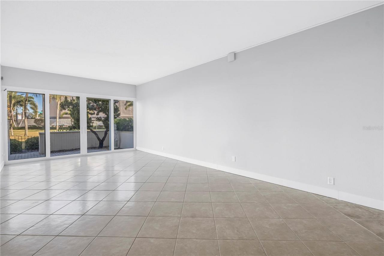 7400 Sun Island Drive S, Unit 103, South Pasadena, FL 33707 Photo