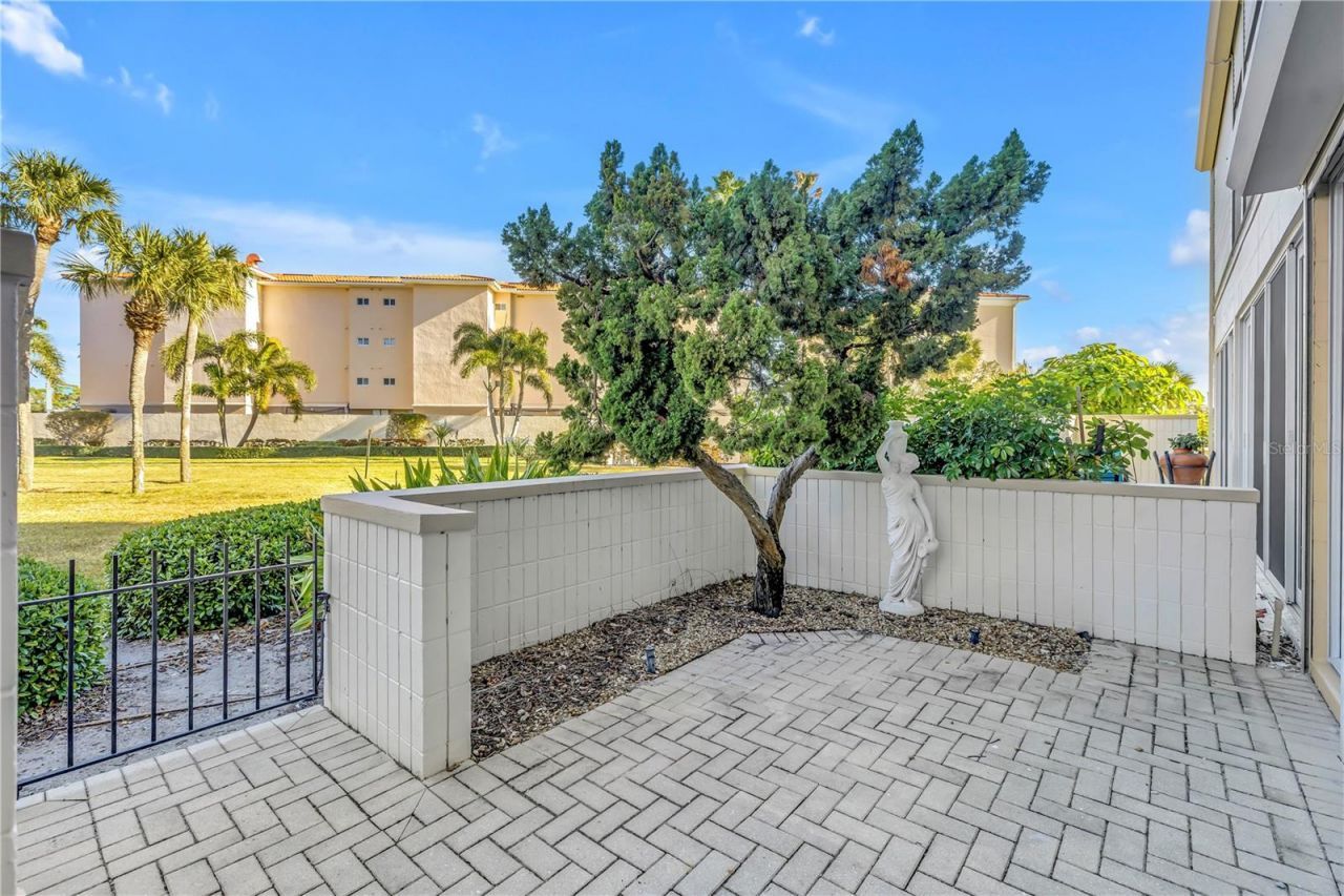 7400 Sun Island Drive S, Unit 103, South Pasadena, FL 33707 Photo