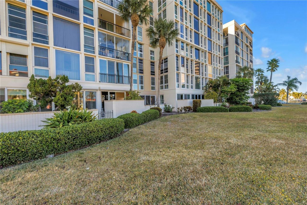 7400 Sun Island Drive S, Unit 103, South Pasadena, FL 33707 Photo