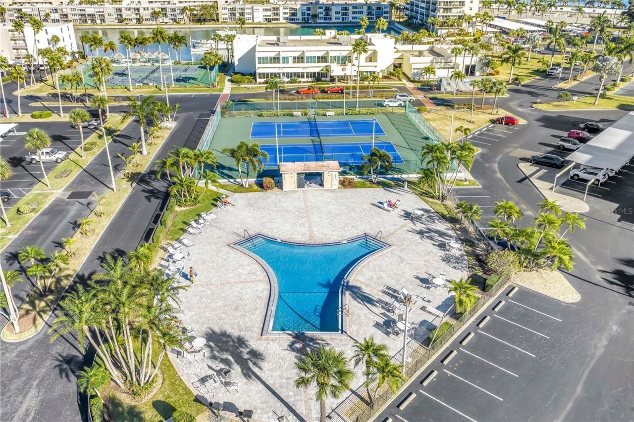 7400 Sun Island Drive S, Unit 103, South Pasadena, FL 33707 Photo