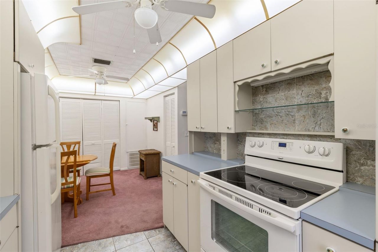 3275 37th Way S, Unit D, Saint Petersburg, FL 33711 Photo