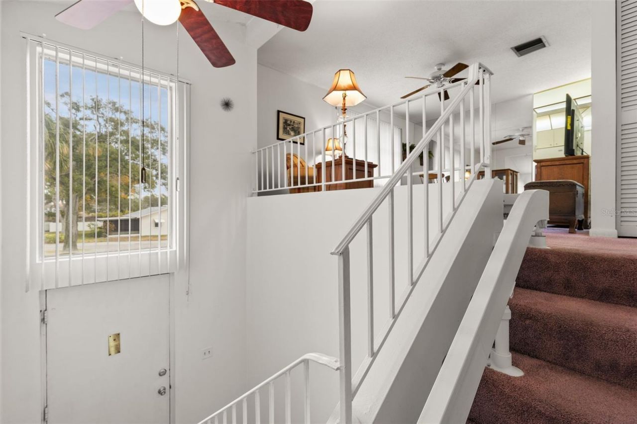 3275 37th Way S, Unit D, Saint Petersburg, FL 33711 Photo