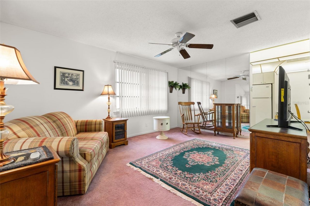 3275 37th Way S, Unit D, Saint Petersburg, FL 33711 Photo