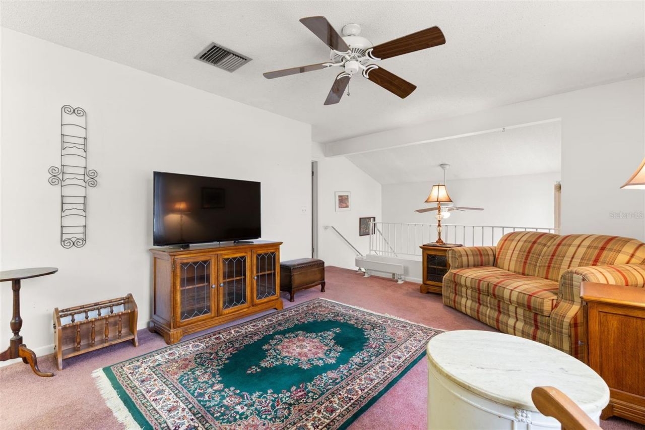 3275 37th Way S, Unit D, Saint Petersburg, FL 33711 Photo