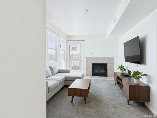 960 S Dawson Way , Unit 18, Aurora, CO 80012