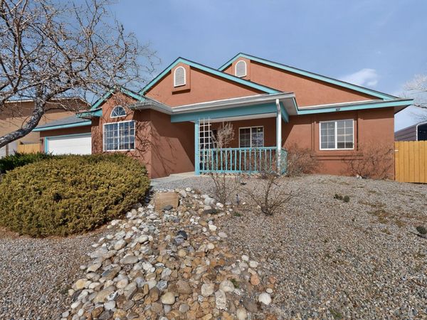 7417 Mackenzie Drive NE, Rio Rancho, NM 87144