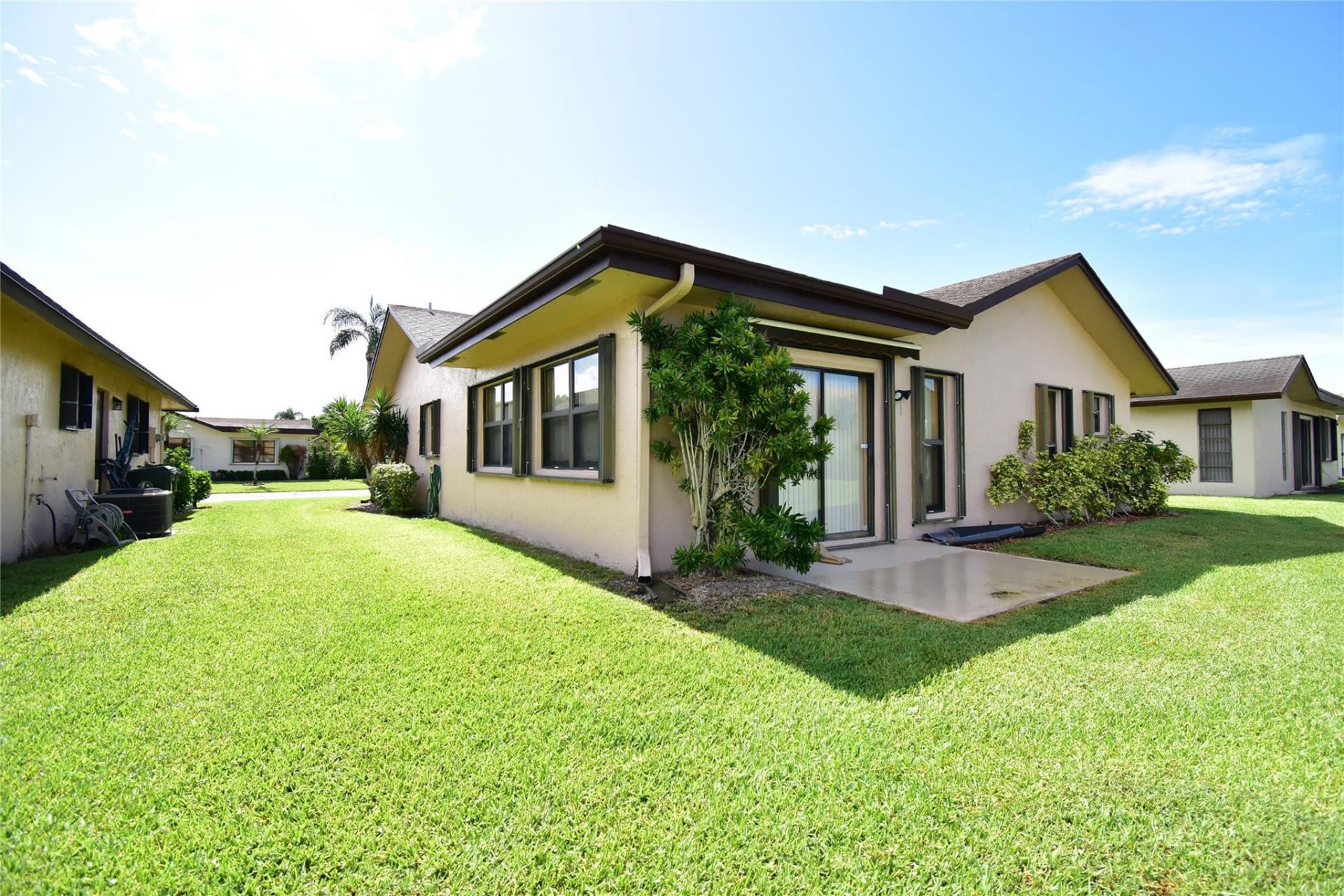 3305 Silver Buttonwood Drive, Greenacres, FL 33463 Photo