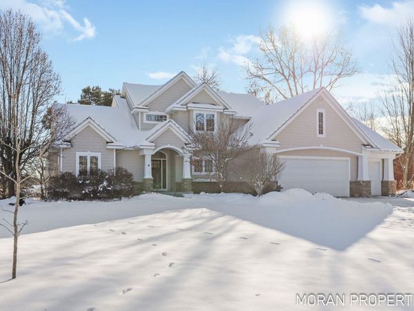 6978 Highland Drive W, Allendale, MI 49401