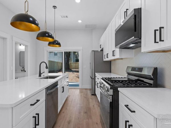 1003 N D St, Pensacola, FL 32501