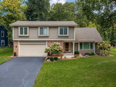 2920 Xanthus Lane N, Plymouth, MN 55447