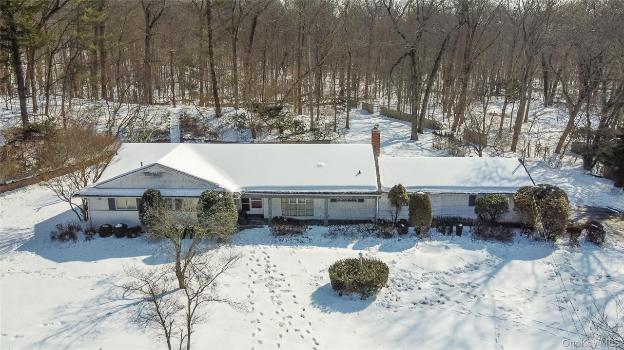 22 Wenwood Drive, Glen Head, NY 11545 Main Photo