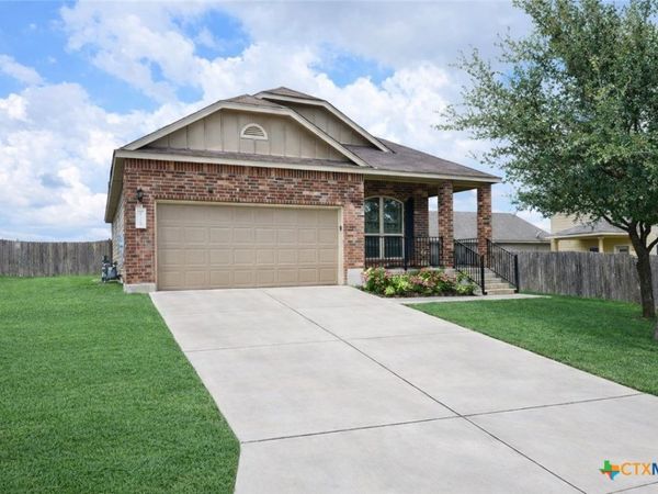 729 Community Drive, New Braunfels, TX 78132