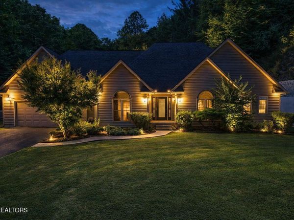 239 Sulphur Springs Rd, Harlan, KY 40840