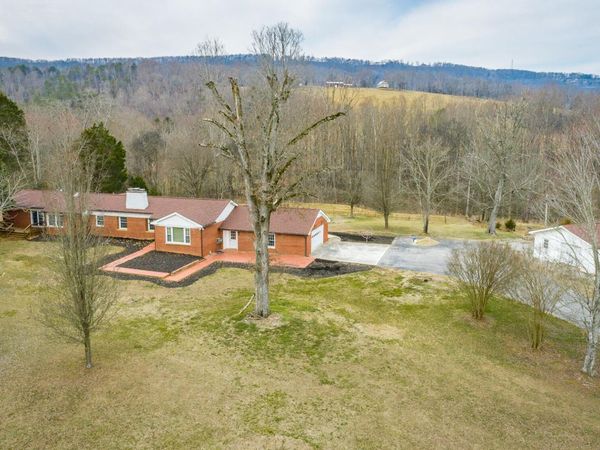 37803 U.S. 127, Pikeville, TN 37367