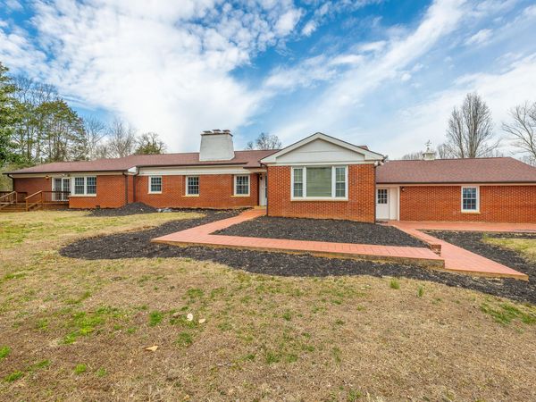 37803 U.S. 127, Pikeville, TN 37367