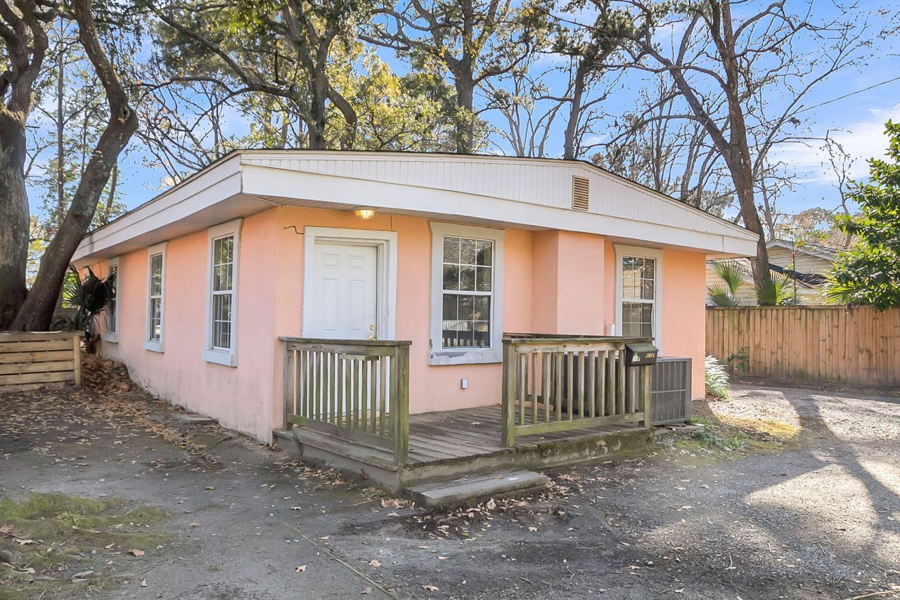 1507 Evergreen Street Photo 16