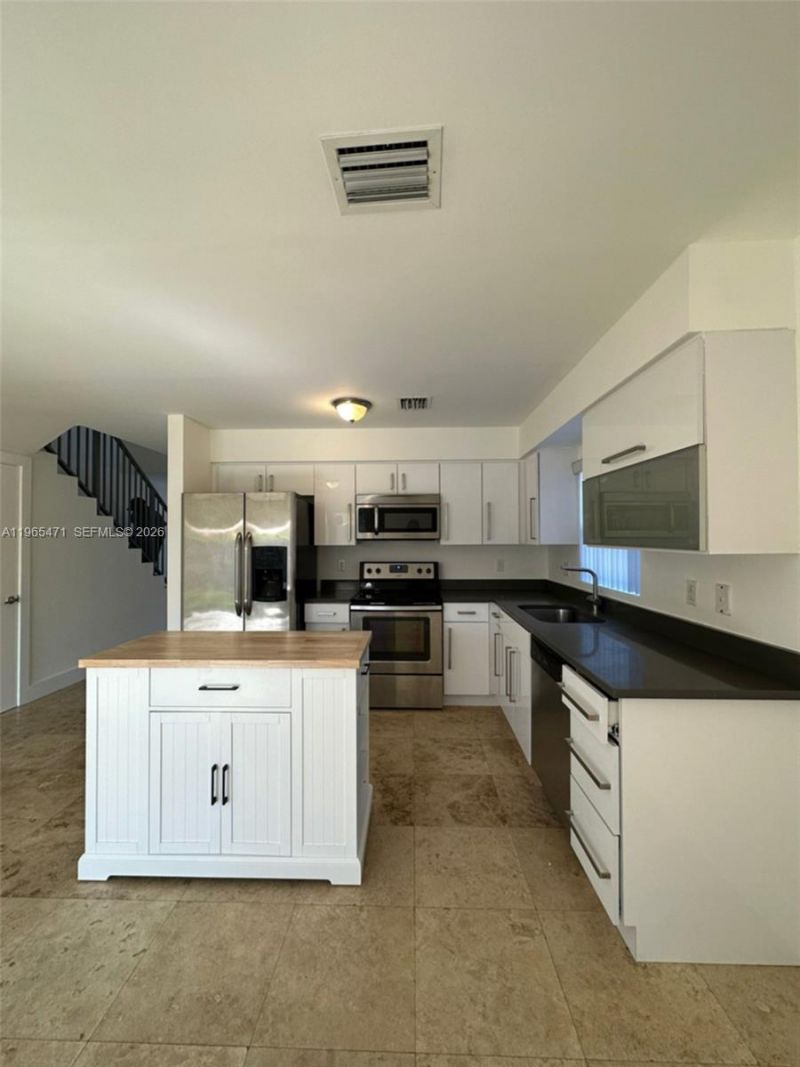 2772 SW 31st Ct , Unit 2772, Miami, FL 33133 Photo