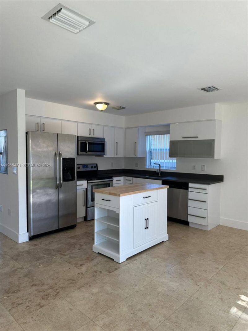 2772 SW 31st Ct , Unit 2772, Miami, FL 33133 Photo