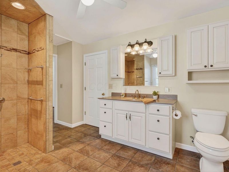 710 Hawthorne Drive, Circleville, OH 43113 Photo 29