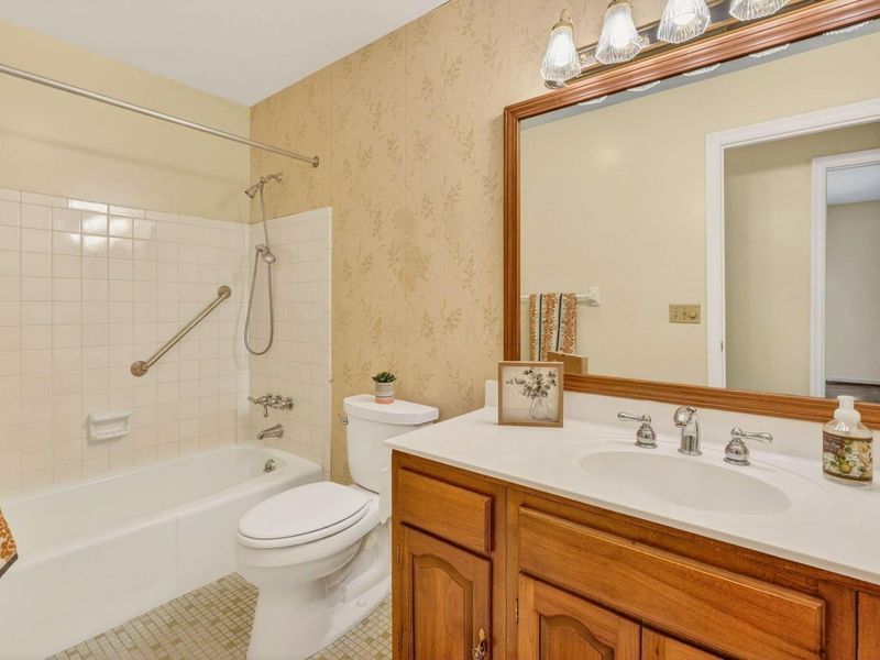 710 Hawthorne Drive, Circleville, OH 43113 Photo 33