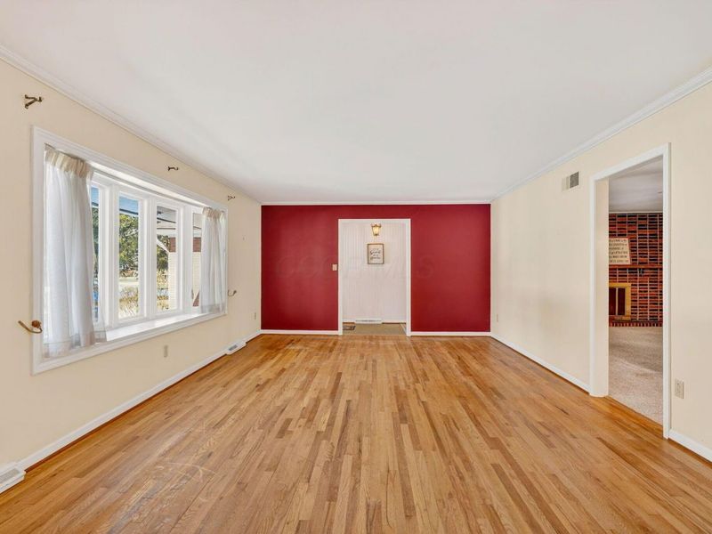 710 Hawthorne Drive, Circleville, OH 43113 Photo 9