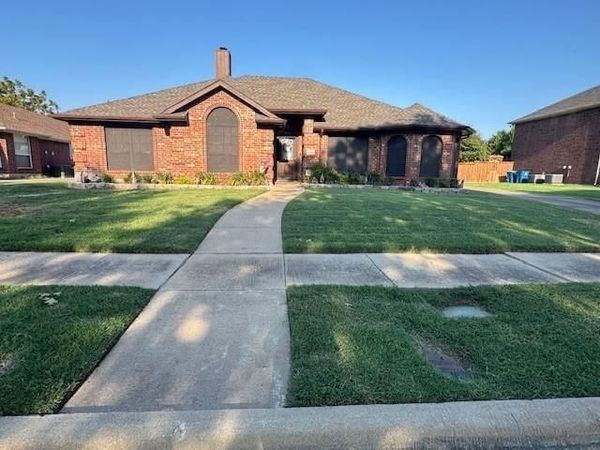 2510 Chapel Hill Drive, Rowlett, TX 75088