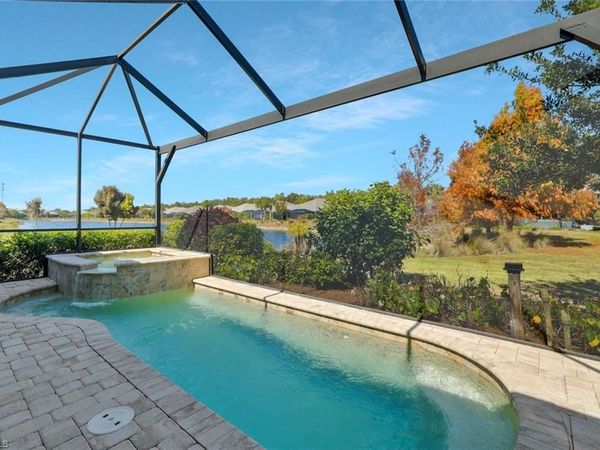 5665 Highbourne DR, NAPLES, FL 34113