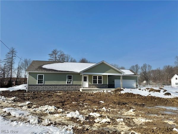 406 S Raccoon Road, Austintown, OH 44515