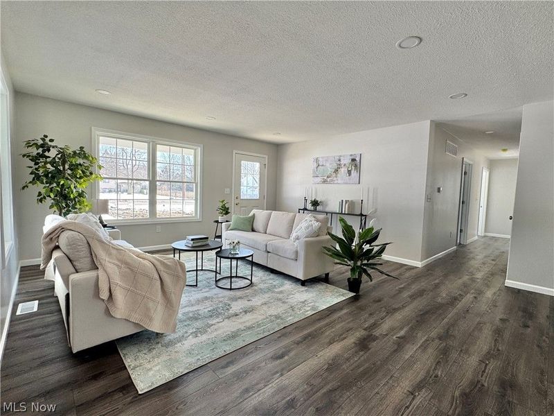 406 S Raccoon Road, Austintown, OH 44515 Photo 4