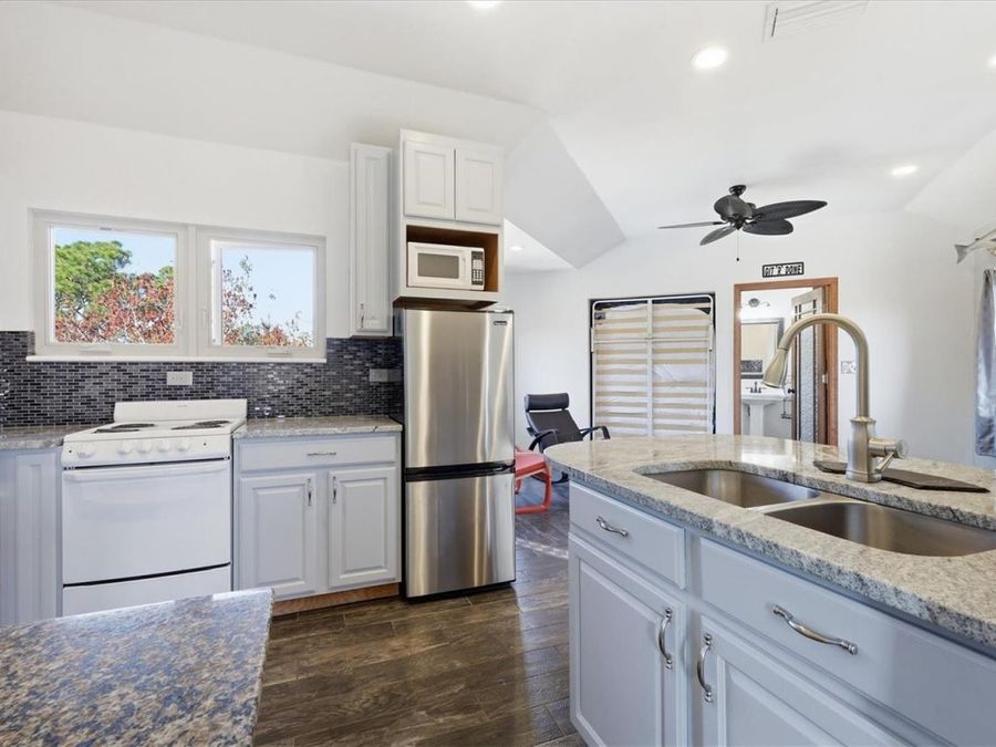 Property Image 61