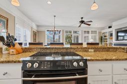 801 B Jungle Road photo 4