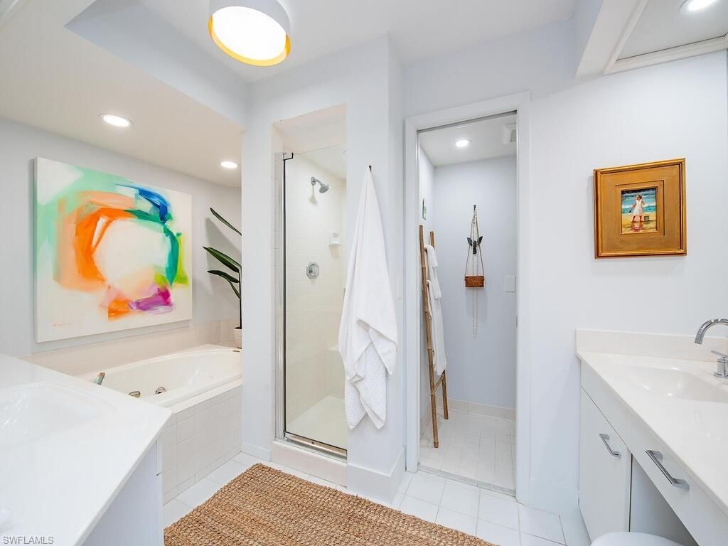 4651 Gulf Shore Blvd N, Unit 1707, Naples, FL 34103 Photo