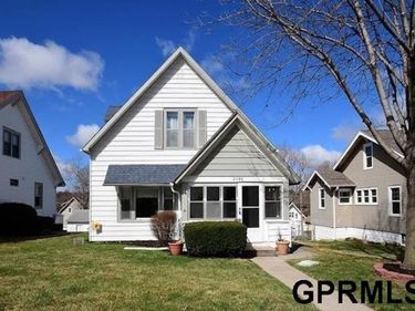 2146 S 35Th Street, Omaha, NE 68105